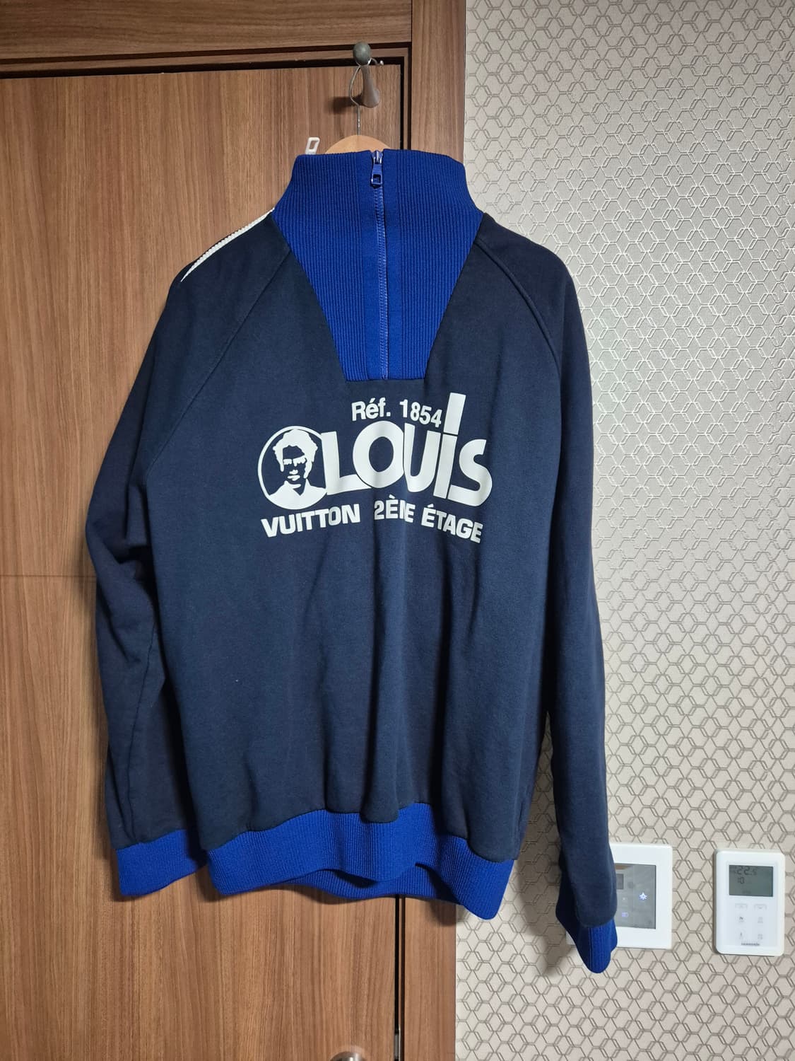 루이비통 멀티지퍼 맨투맨xl 상품이미지1