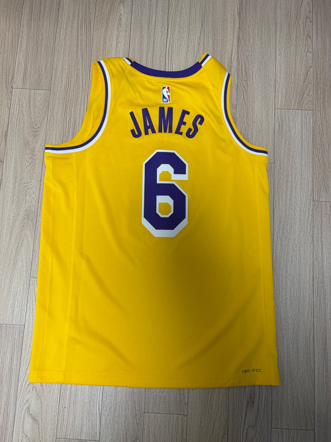 르브론 제임스 유니폼 상품이미지2