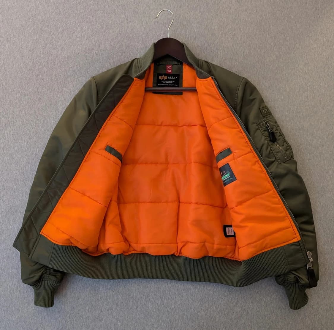 알파 인더스트리 MA-1 재킷 상품이미지3