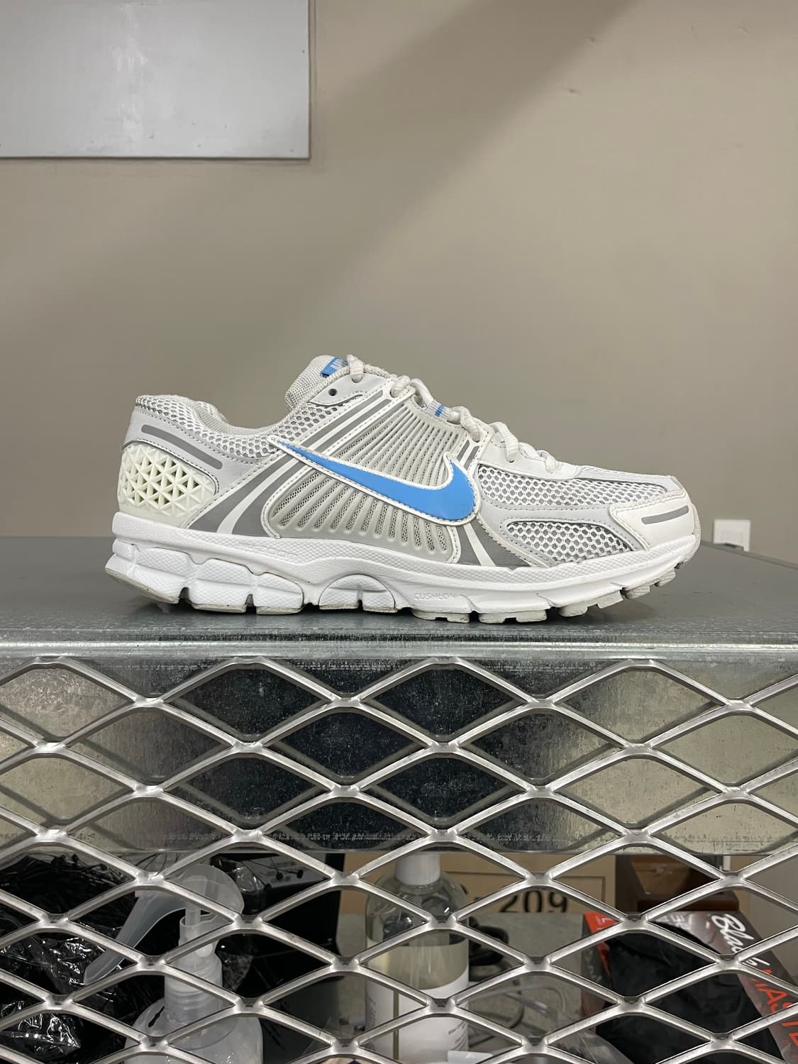 나이키 줌 보메로 5 유니버시티 블루 260 상품이미지4