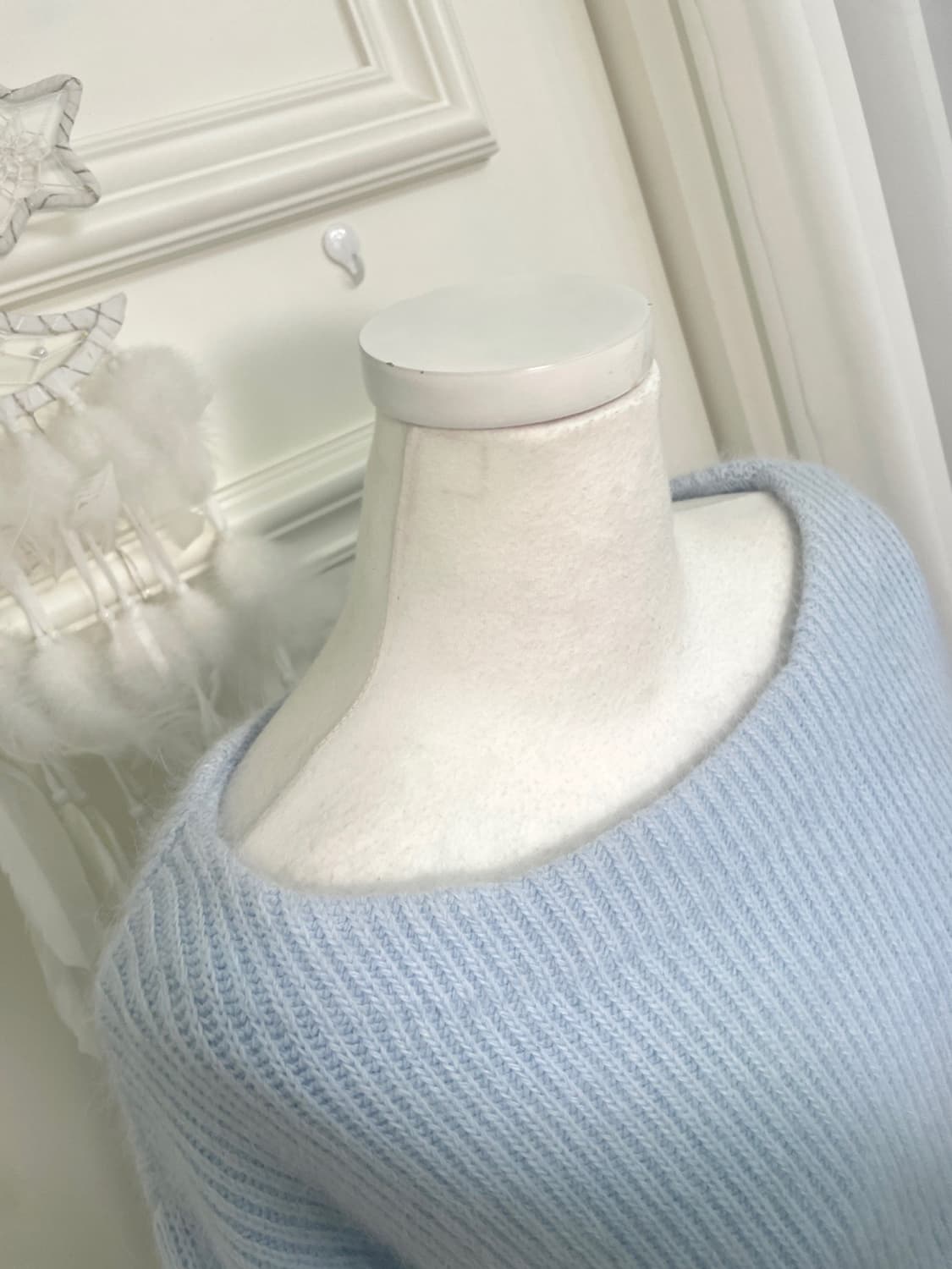 ROPE sky blue off-shoulder angora sweate 상품이미지6