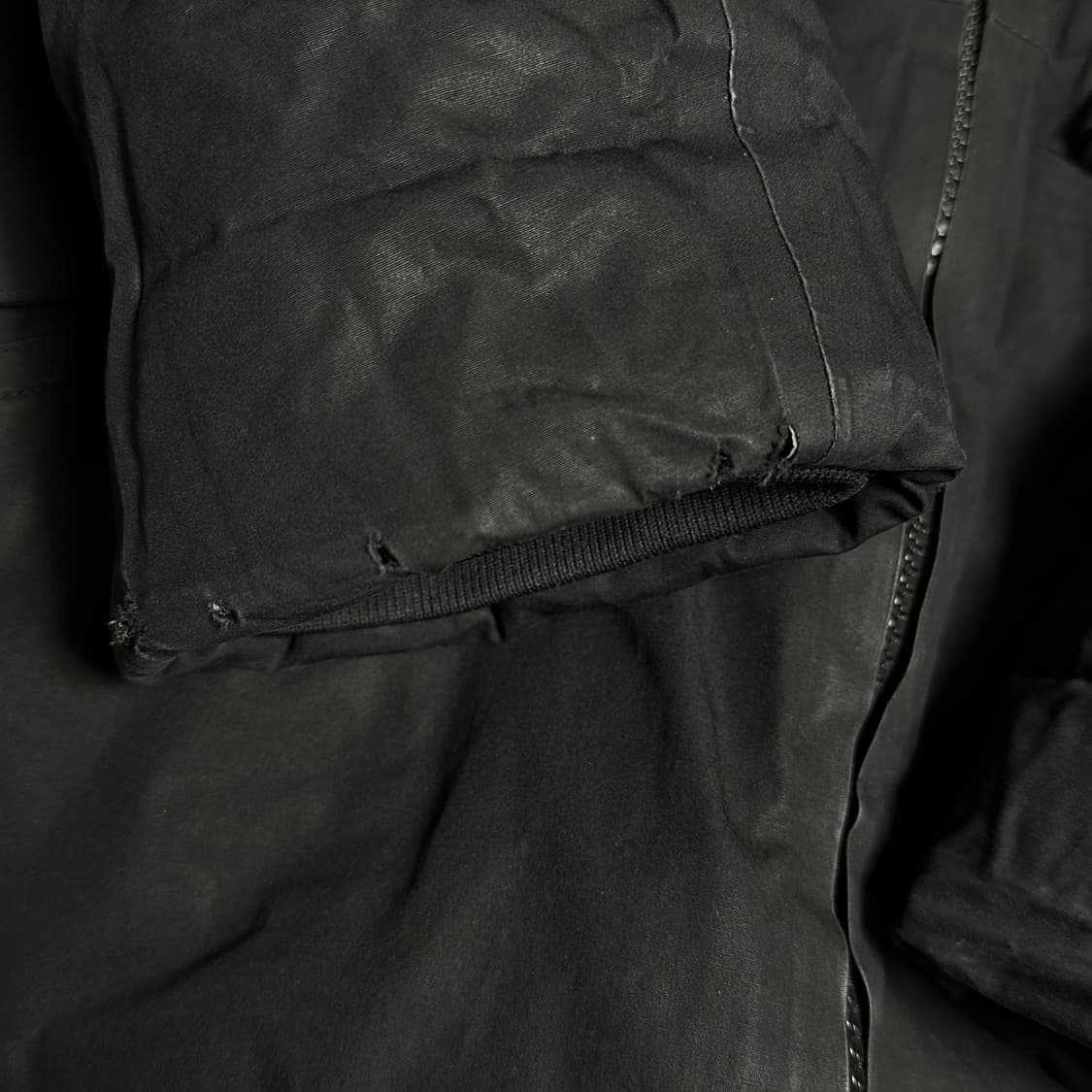 M 스톤아일랜드 블랙 프리마로프트 패딩 상품이미지10