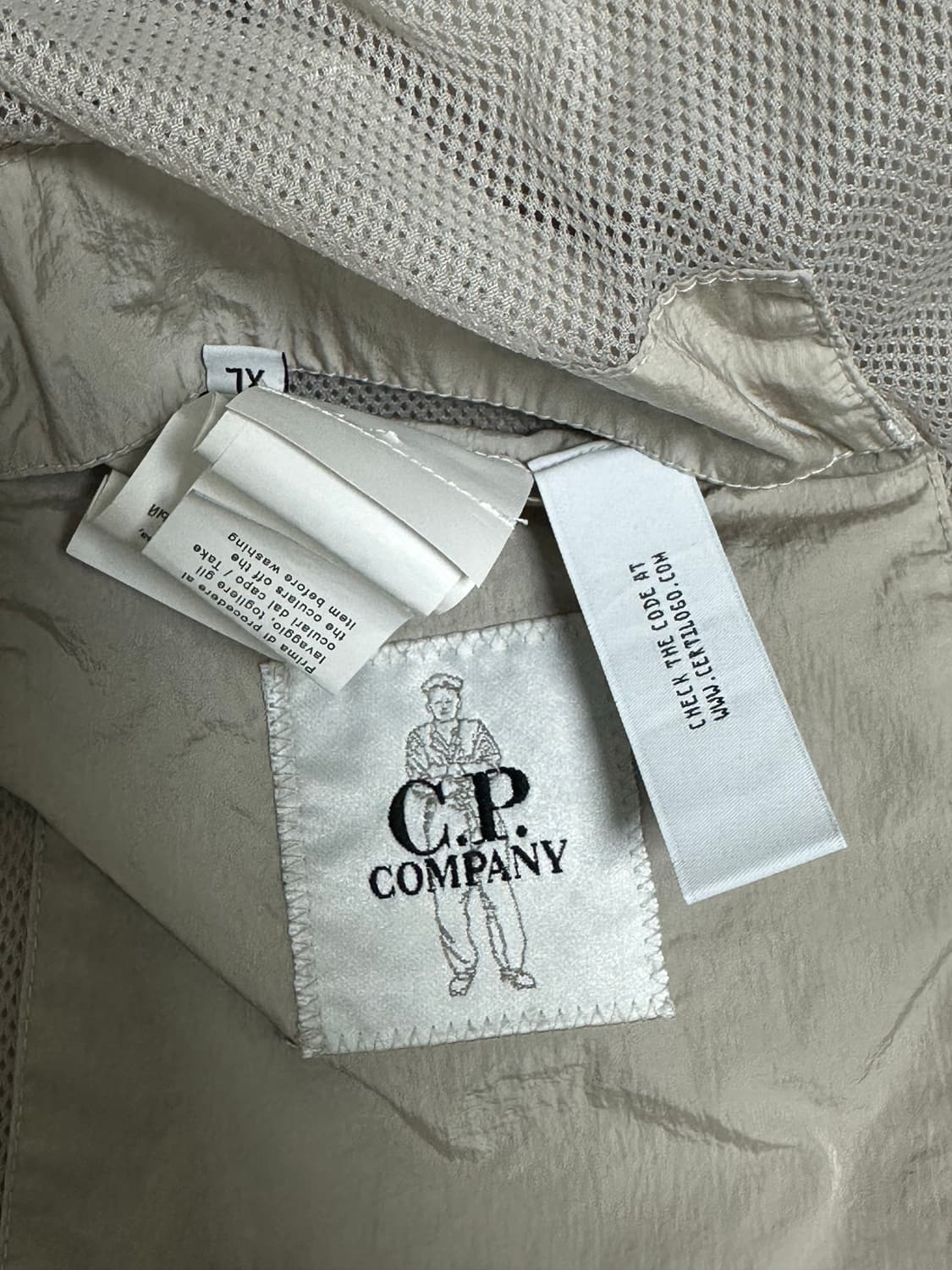 CP컴퍼니 크롬R 오버자켓 XL 상품이미지4