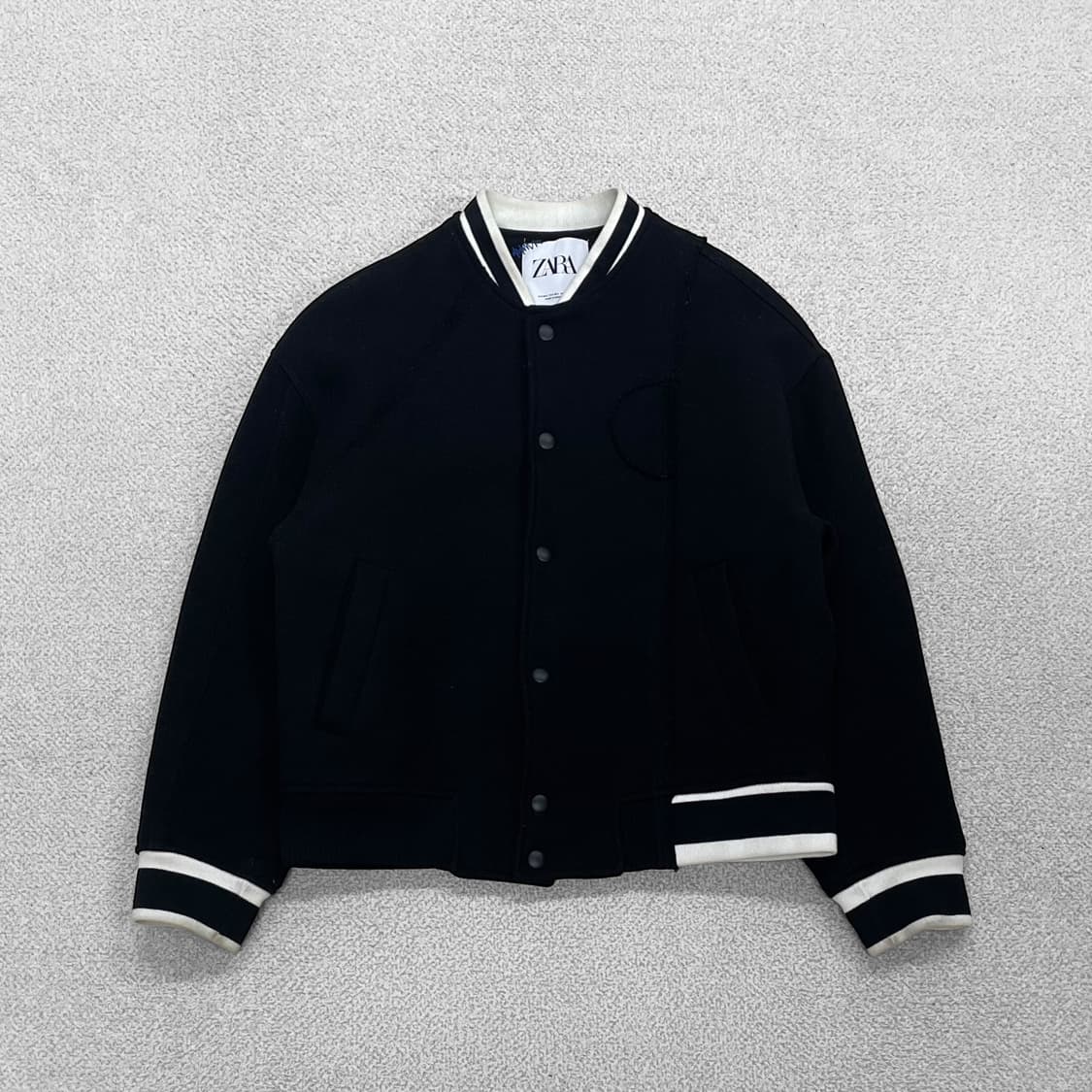 아더에러 x 자라 울 블렌드 바시티 봄버 자켓 블랙 상품이미지1