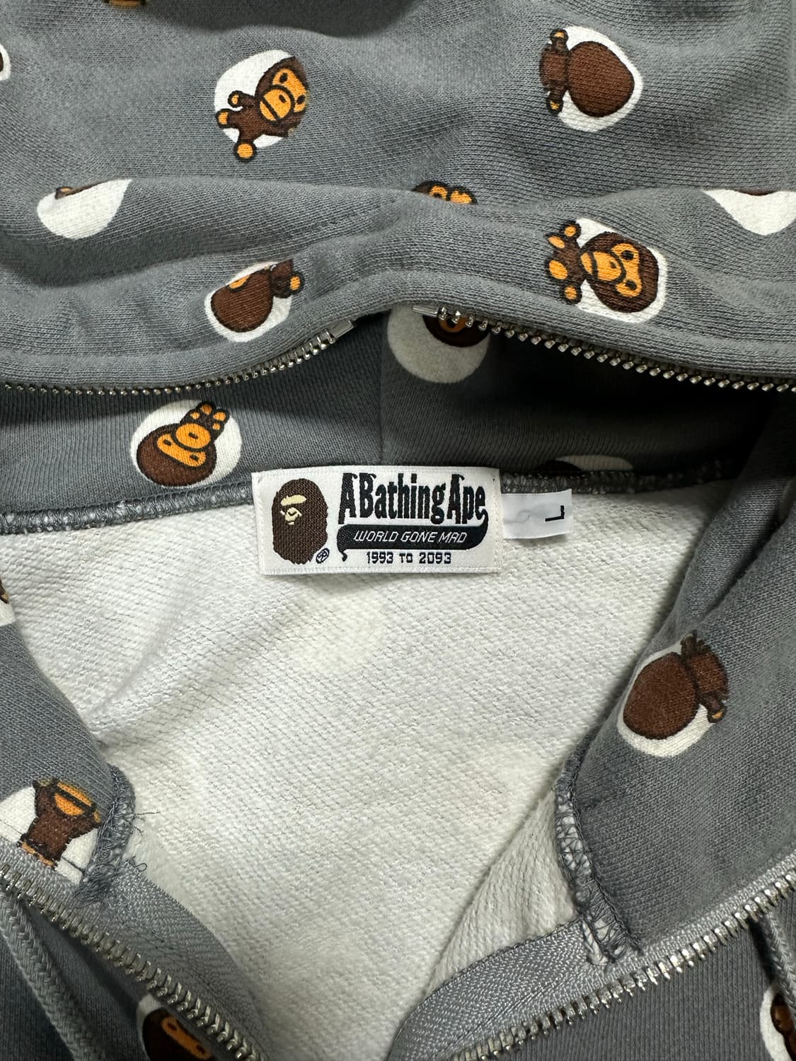 베이프 마일로 와글와글 후드집업 상품이미지3