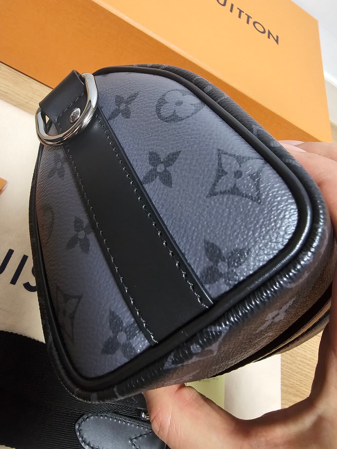 루이비통 이클립스 키폴25 반둘리에 신형 26년 상품이미지8