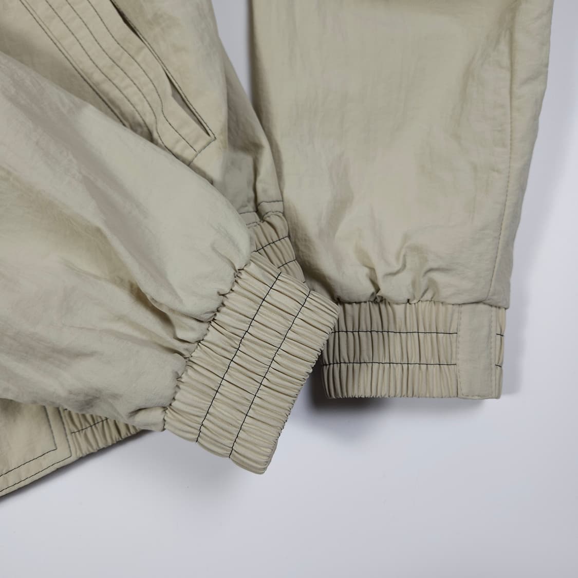 마뗑킴 베이지 봄버 자켓 상품이미지4