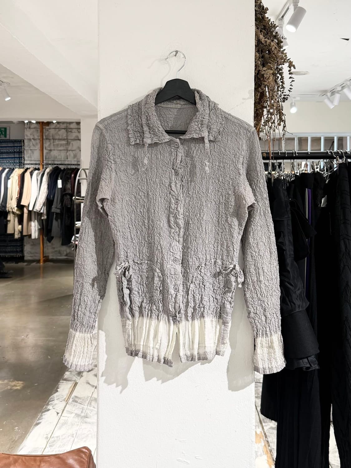 이세이 미야케 미 그레이 셔링 스트링 셔츠 상품이미지1