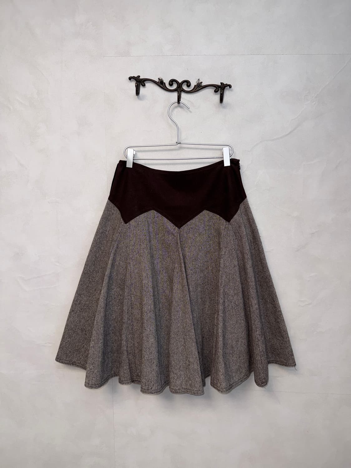 Ash brown western suede detail pleats sk 상품이미지1