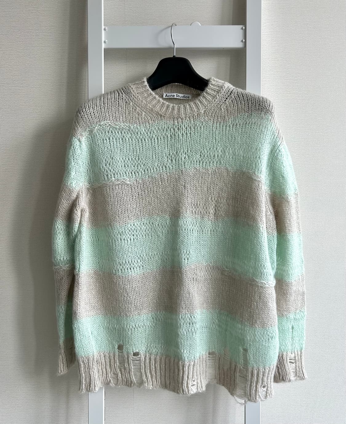 아크네스튜디오 모헤어 니트 상품이미지1