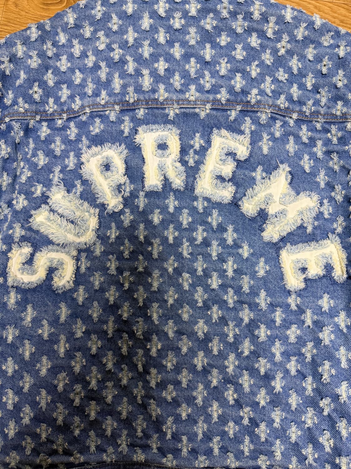 [M]슈프림 홀 펀치 데님 트러커 상품이미지3