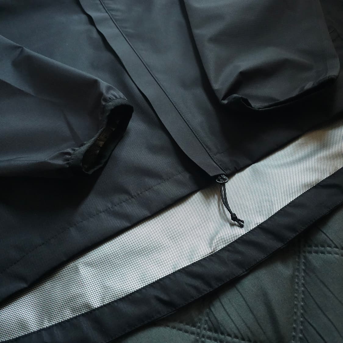 새제품XS,S,M 오클리 엘리먼츠 쉘자켓2.0 블랙아웃 상품이미지7