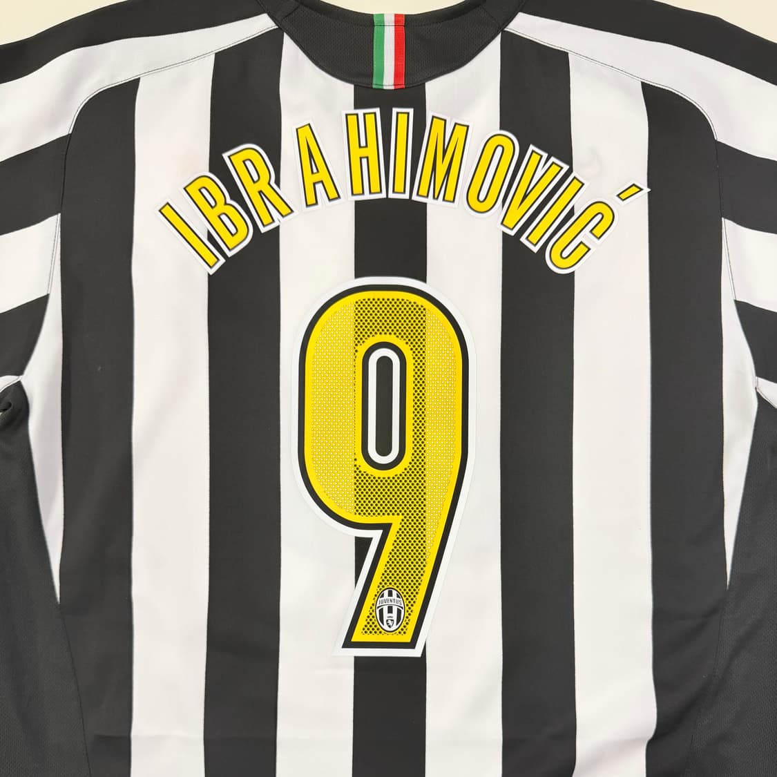 05-06 유벤투스 홈 즐라탄 이브라히모비치 유니폼 상품이미지2