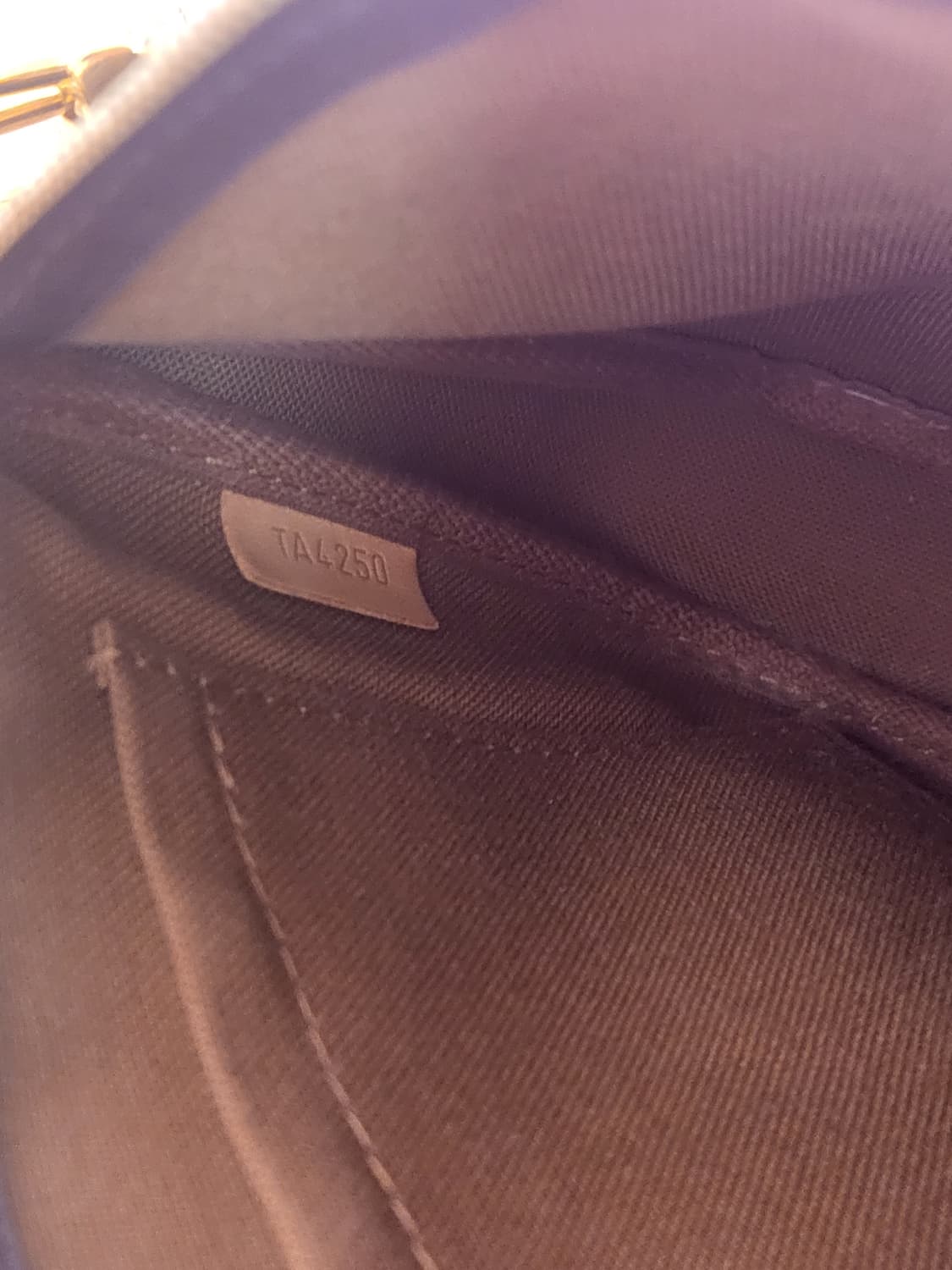 정품)급처상태좋음!루이비통 핑크 멀티 포쉐트 악세수아 가방 크로스백숄더백 상품이미지3