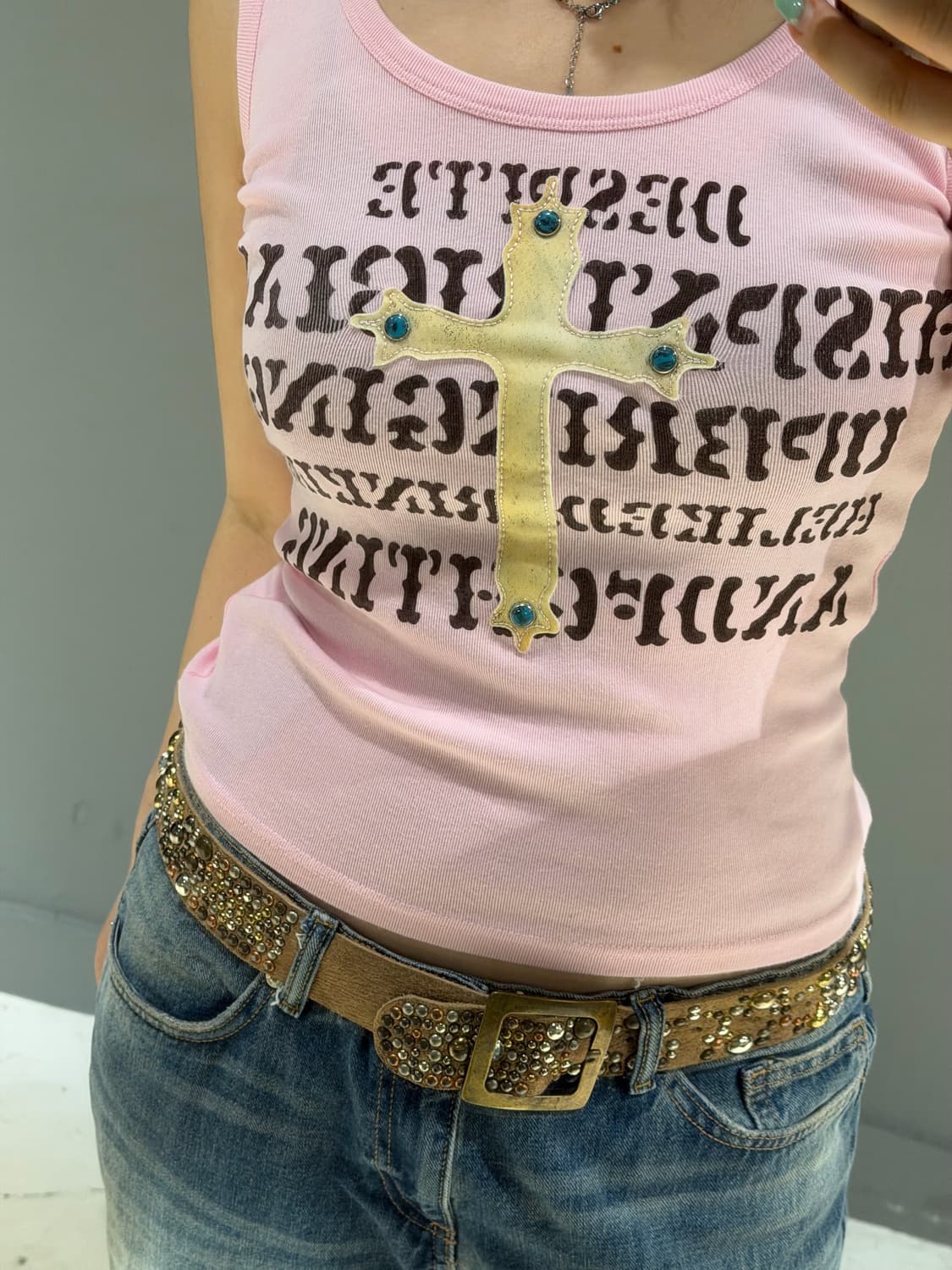 lettering & cross detail sleeveless  상품이미지4