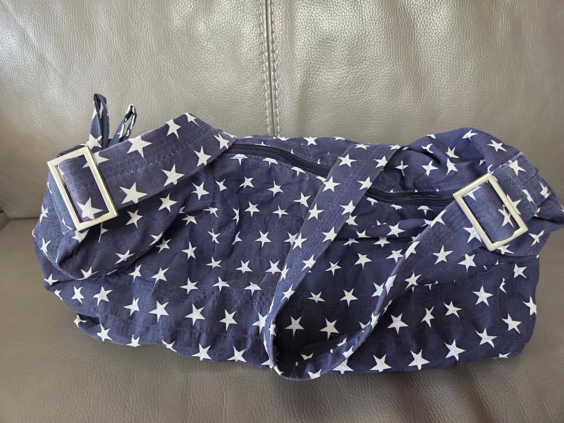 리퍼브상품) 얀시시 필로우 보트백(M) 스타 네이비 상품이미지8