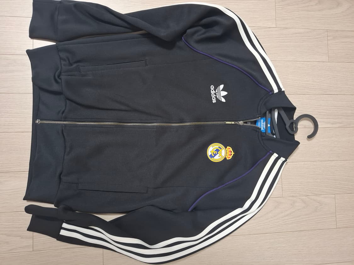 레알마드리드 트랙탑 팝니다 (가격제안가능) 상품이미지1