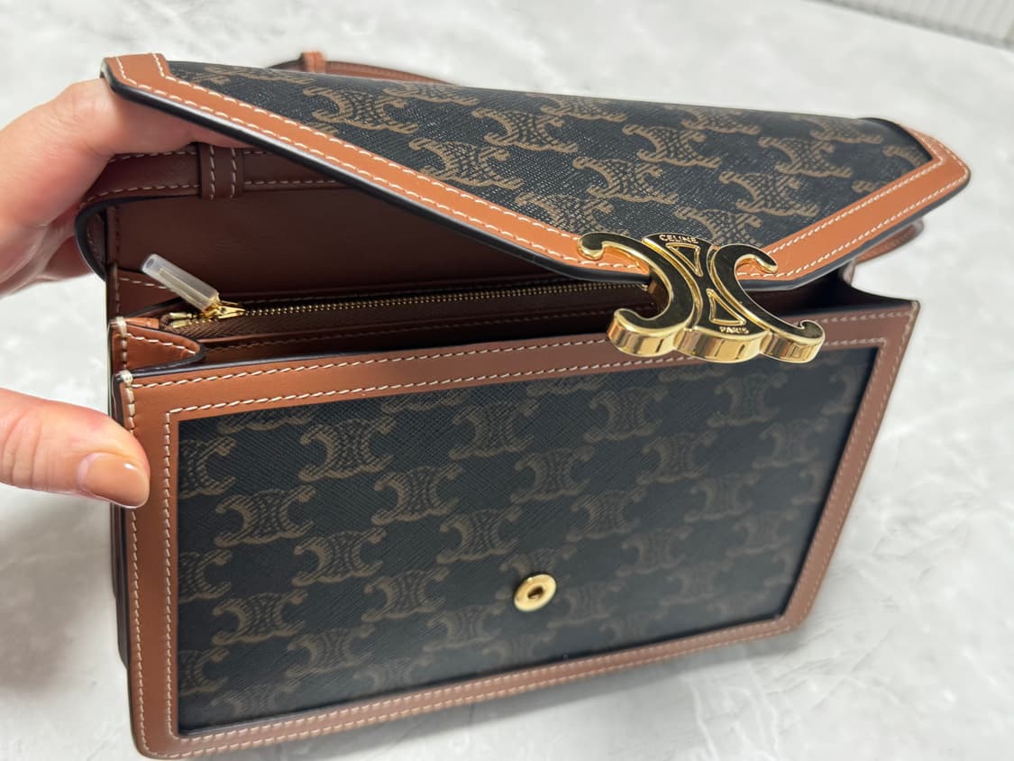 셀린느 엔벨로프 트리옹프 탠 상품이미지8