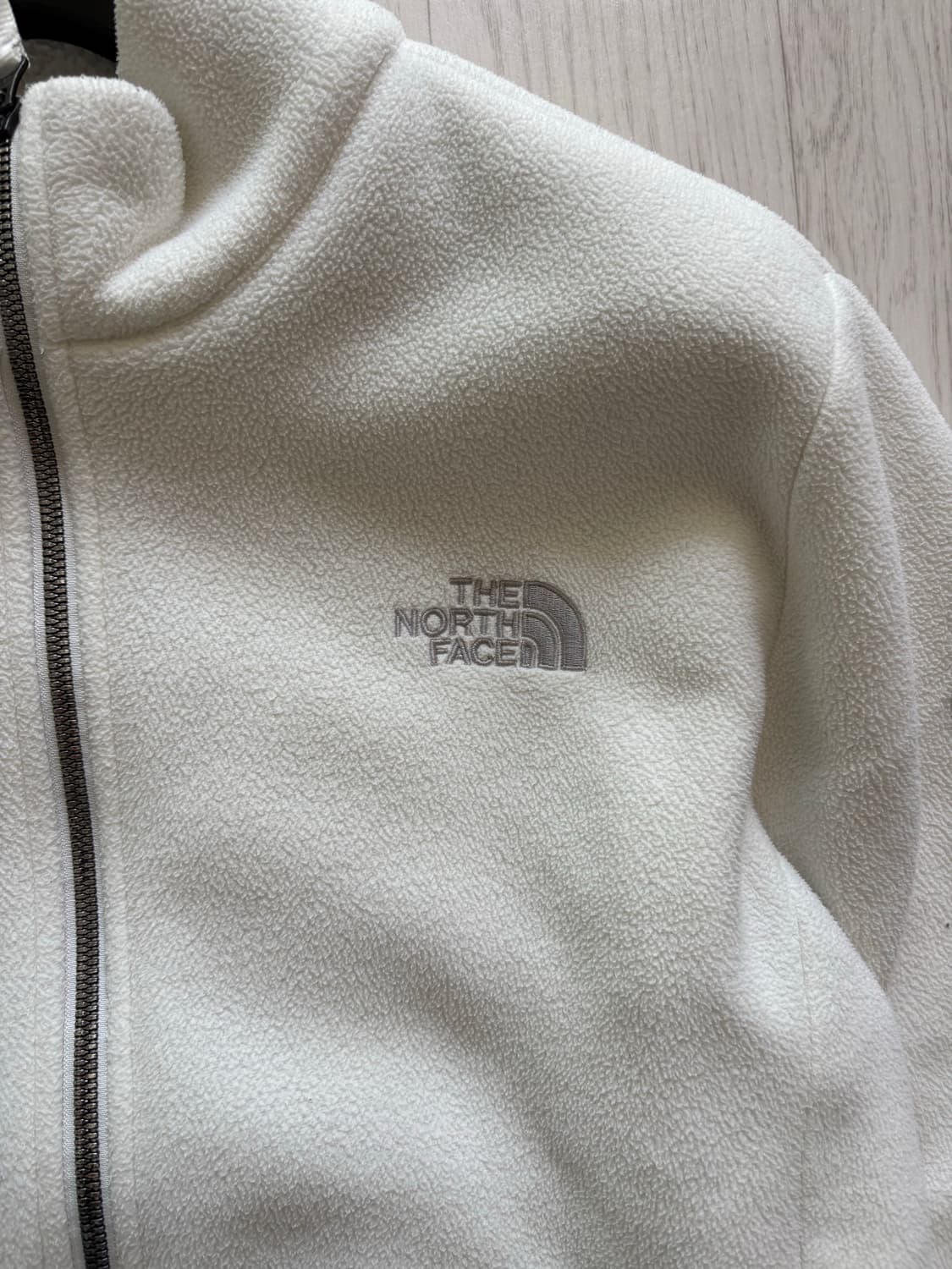 노스페이스 화이트 플리스 자켓 L(100) 상품이미지3