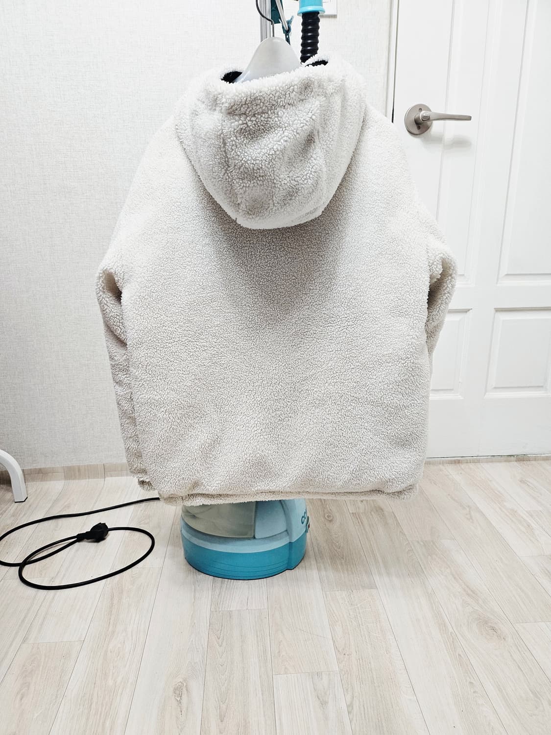 (95~100)M☆초대장급 아이더 리버시블[화이트블랙]구스다운 후리스패딩 상품이미지10