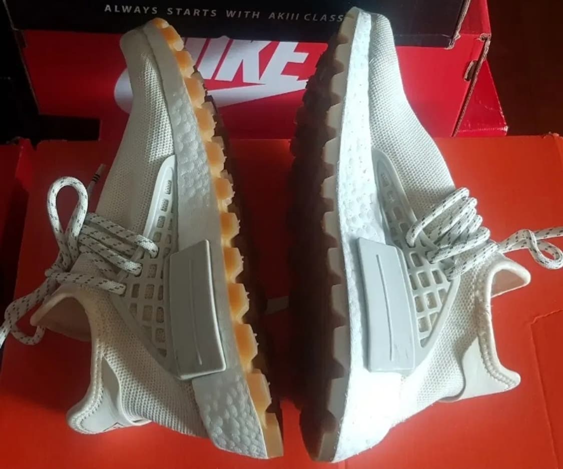 아디다스 X 퍼렐 윌리엄스 Hu NMD 235 상품이미지6