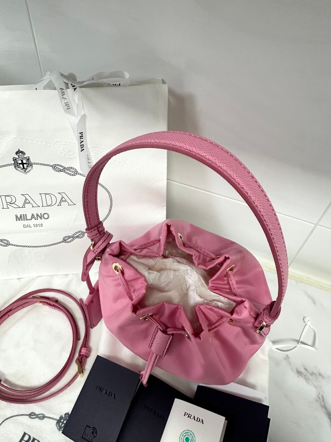 [새상품 정품] 프라다 리에디션 1978 버킷백 상품이미지3