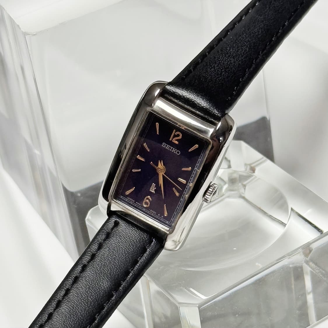 90s 빈티지 세이코 루키아 네이비 청판 렉탱글 스퀘어 워치 상품이미지2