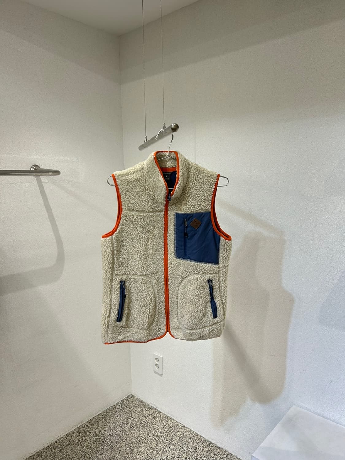 에디바우어 뽀글이 플리스 조끼 상품이미지1