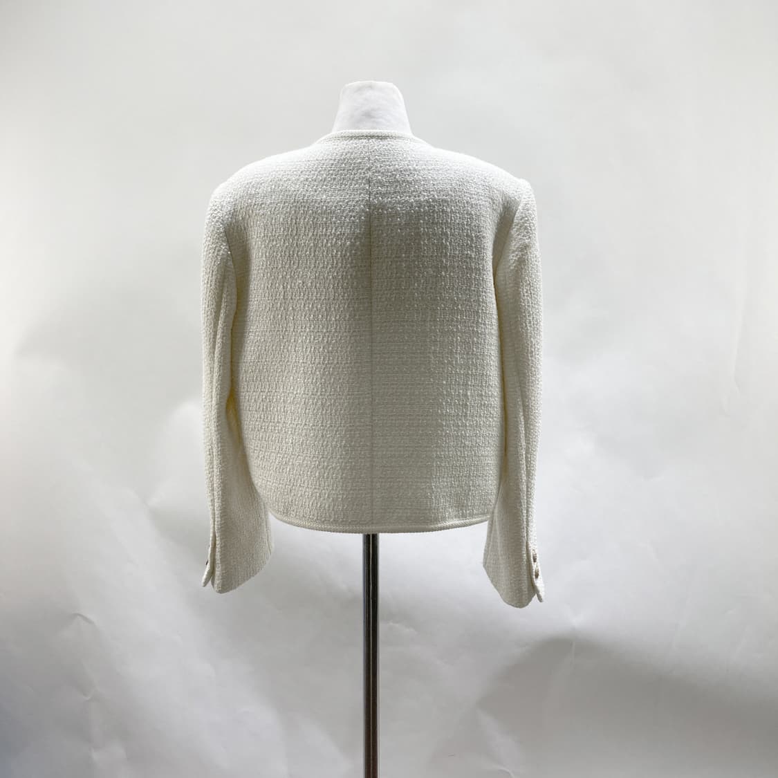 더아이잗 라운드 브레이드 울 크롭 재킷 90  상품이미지3