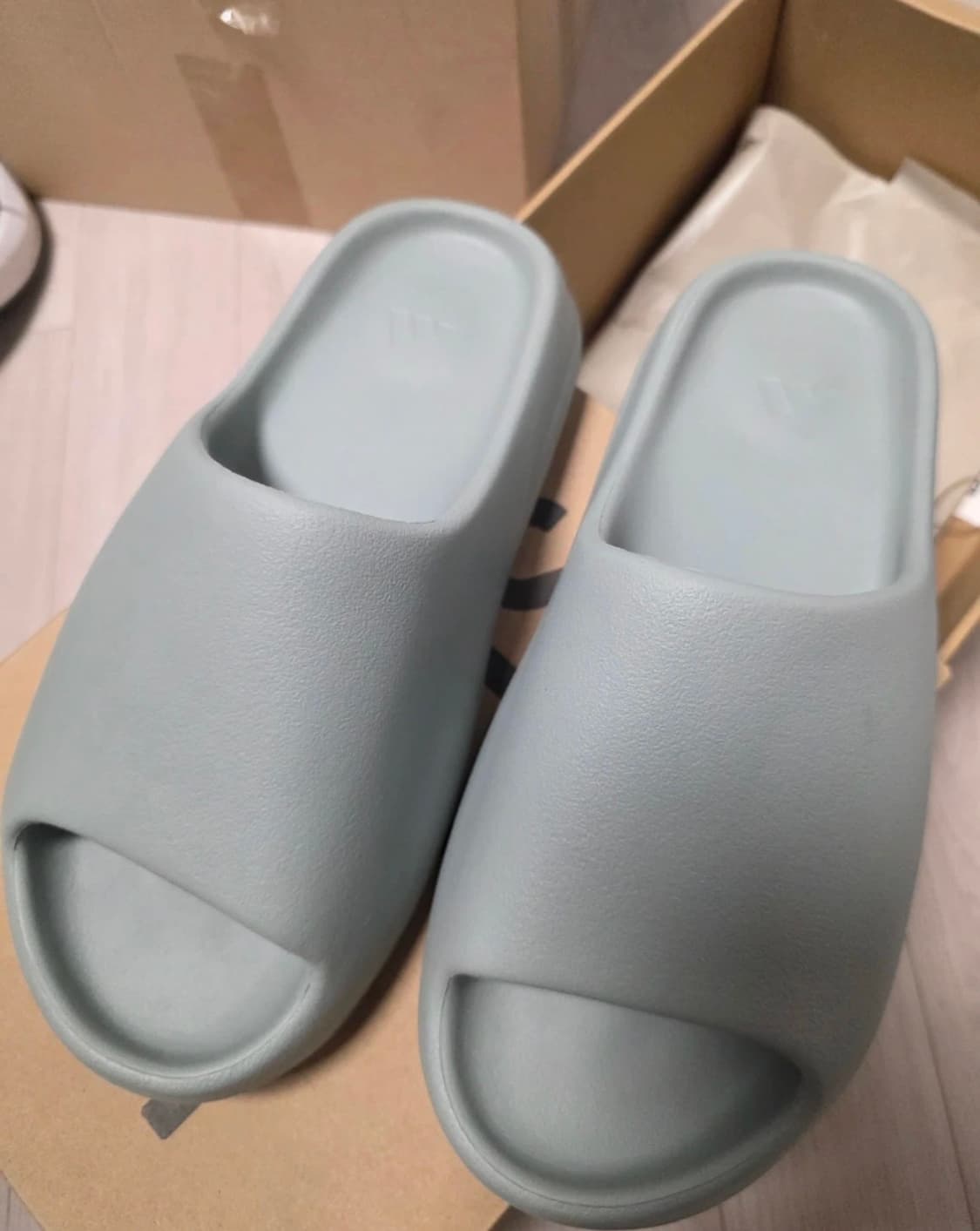 아디다스 이지슬라이드 280 상품이미지1