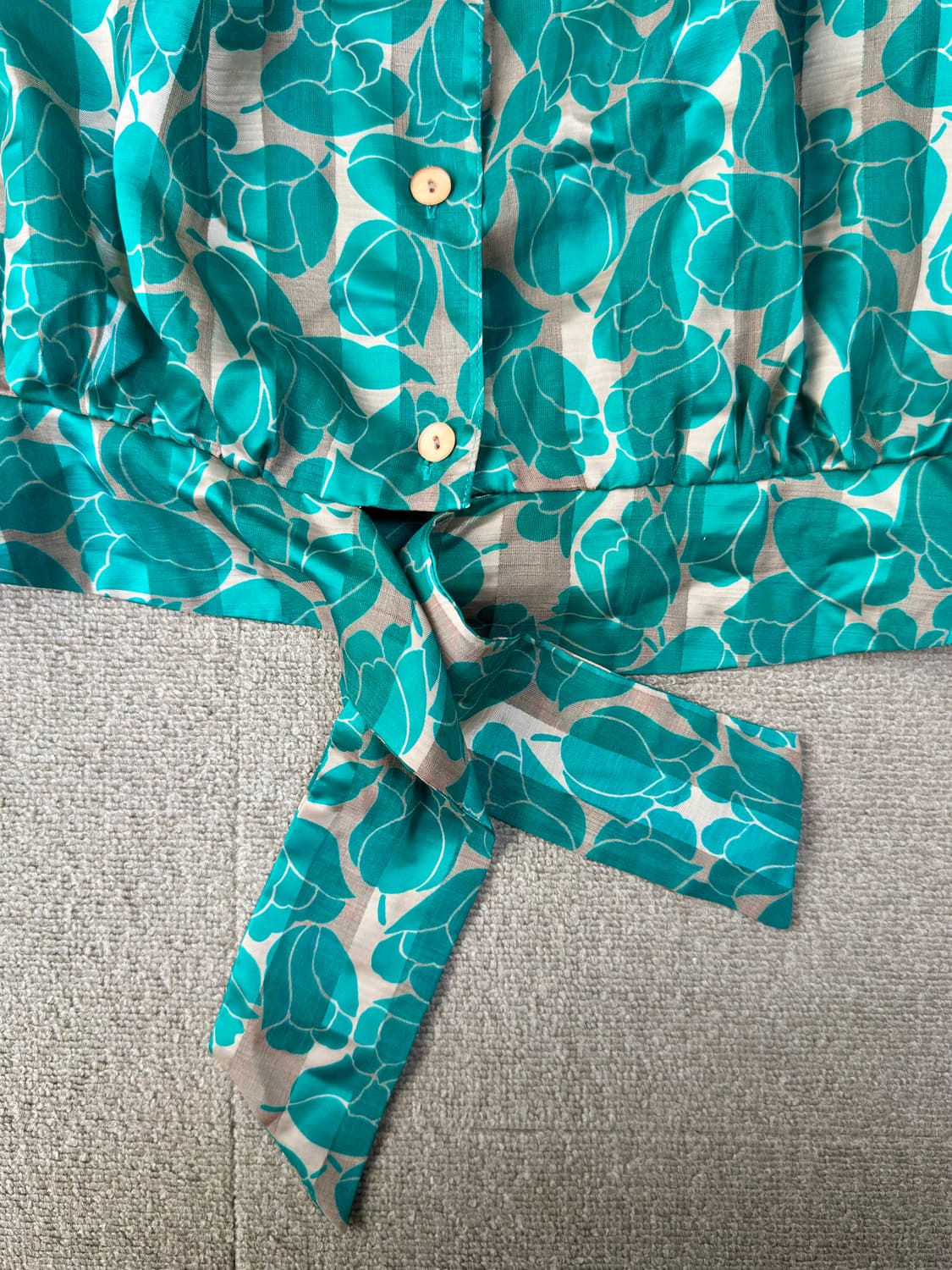 스트라이프 튤립 패턴 블라우스 상품이미지3