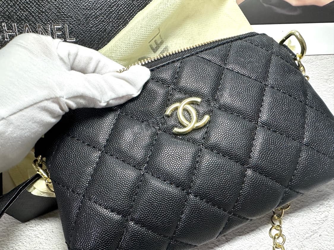 샤넬뷰티 캐비어 미니 체인 클러치 백 블랙 풀박스 상품이미지10