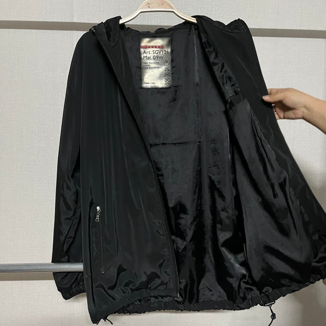 프라다 블랙 후드 바람막이 자켓 XL 상품이미지8