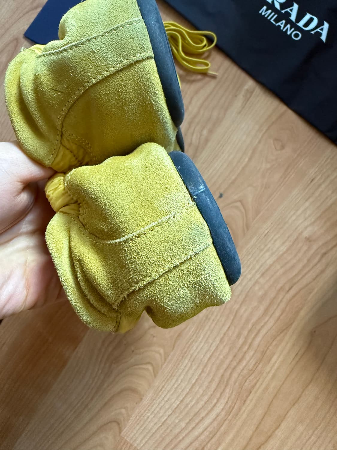 프라다 옐로우 스니커즈 5사이즈 245 상품이미지5