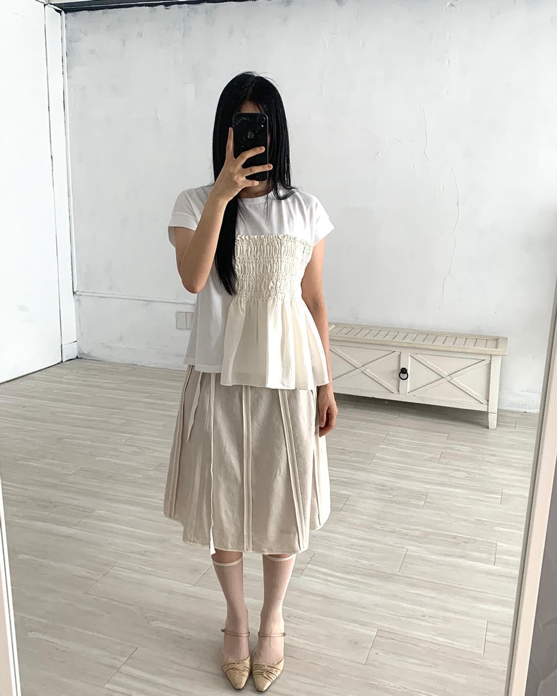 Light Beige Midi Skirt 상품이미지1