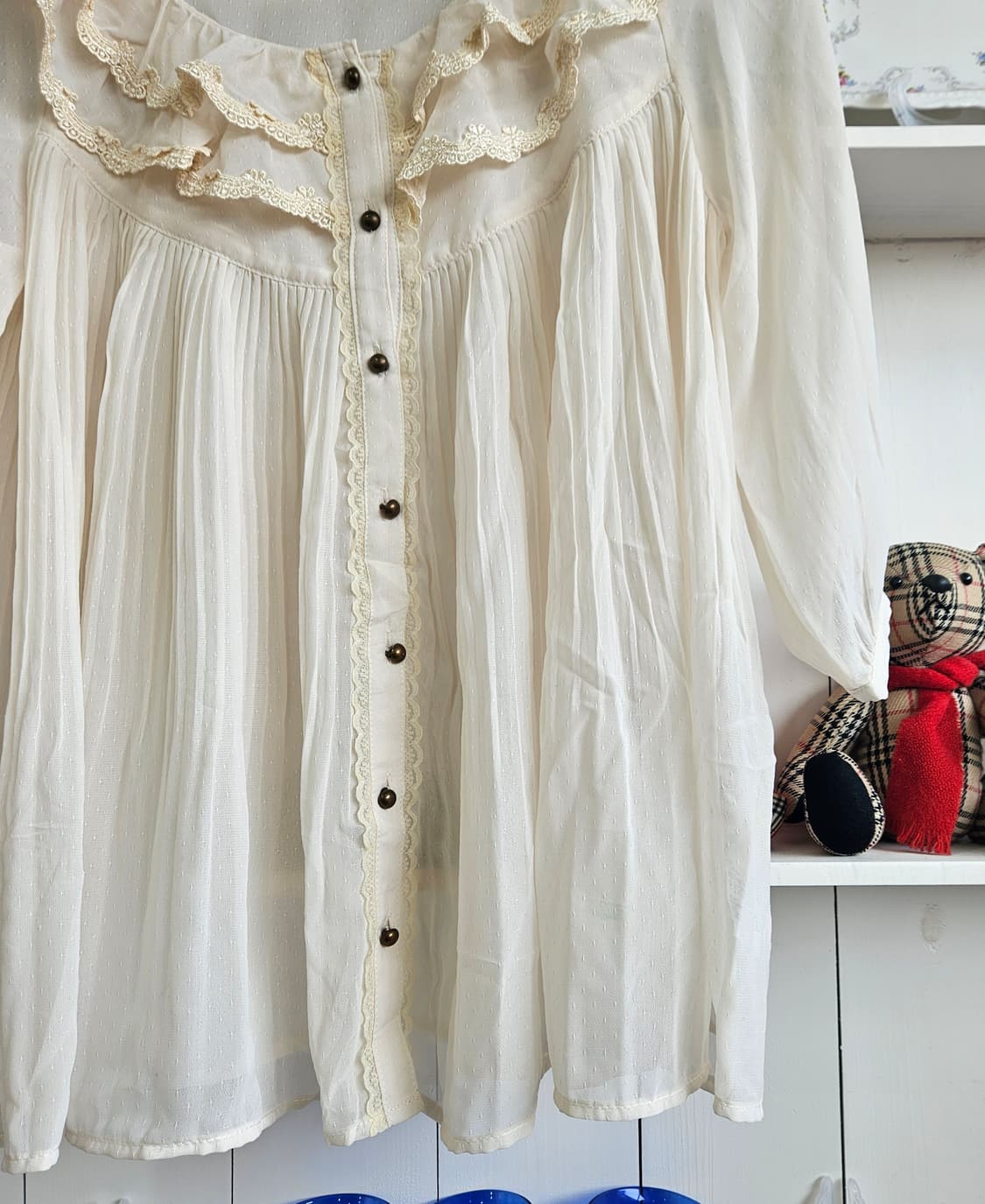 엑시즈팜(Axes Femme) 프릴 플리츠 쉬폰 블라우스 상품이미지4