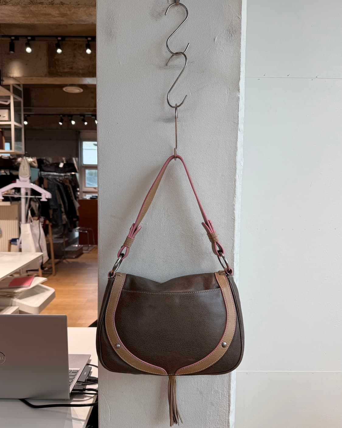 로에베 브라운 플라멩코 숄더백  상품이미지5