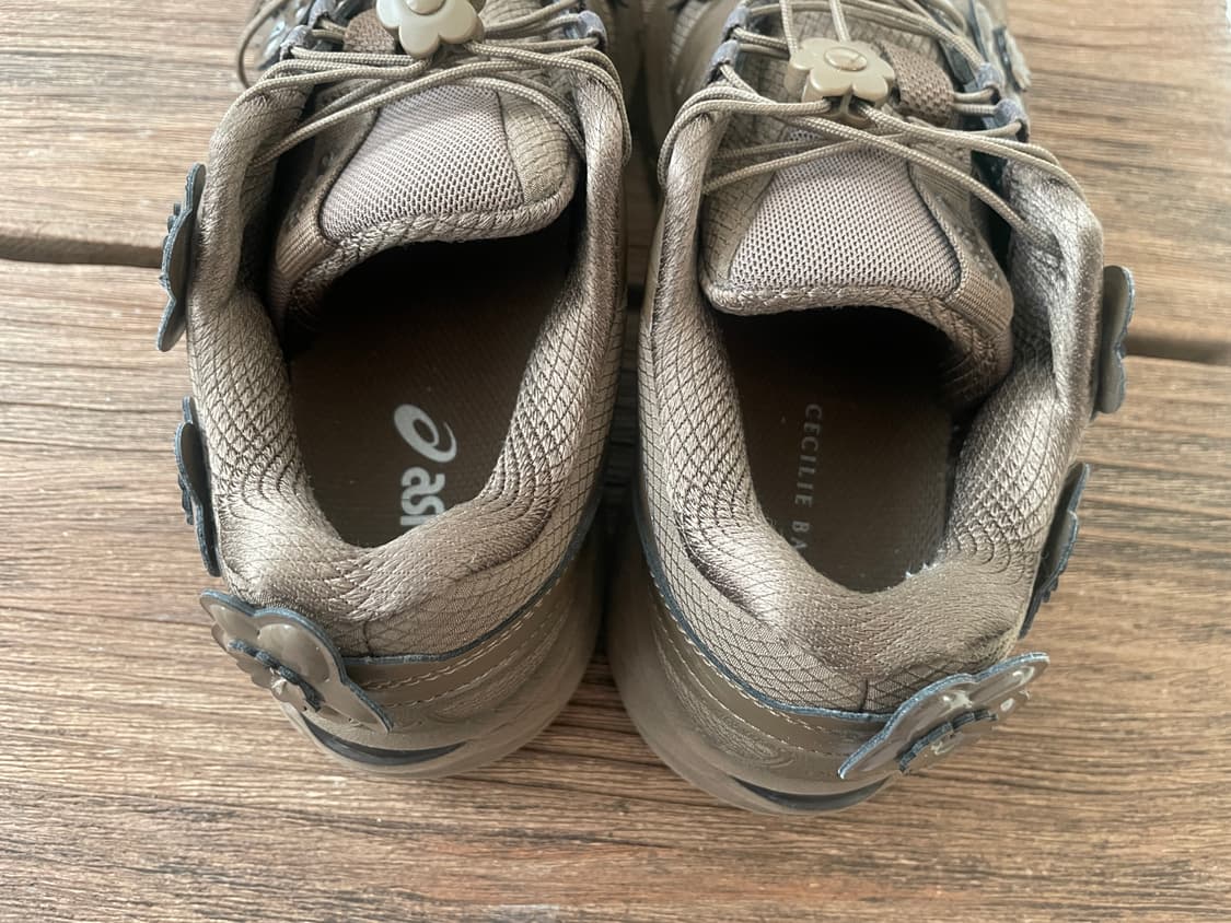 세실리아반센 아식스 브라운 250(US8) 상품이미지5