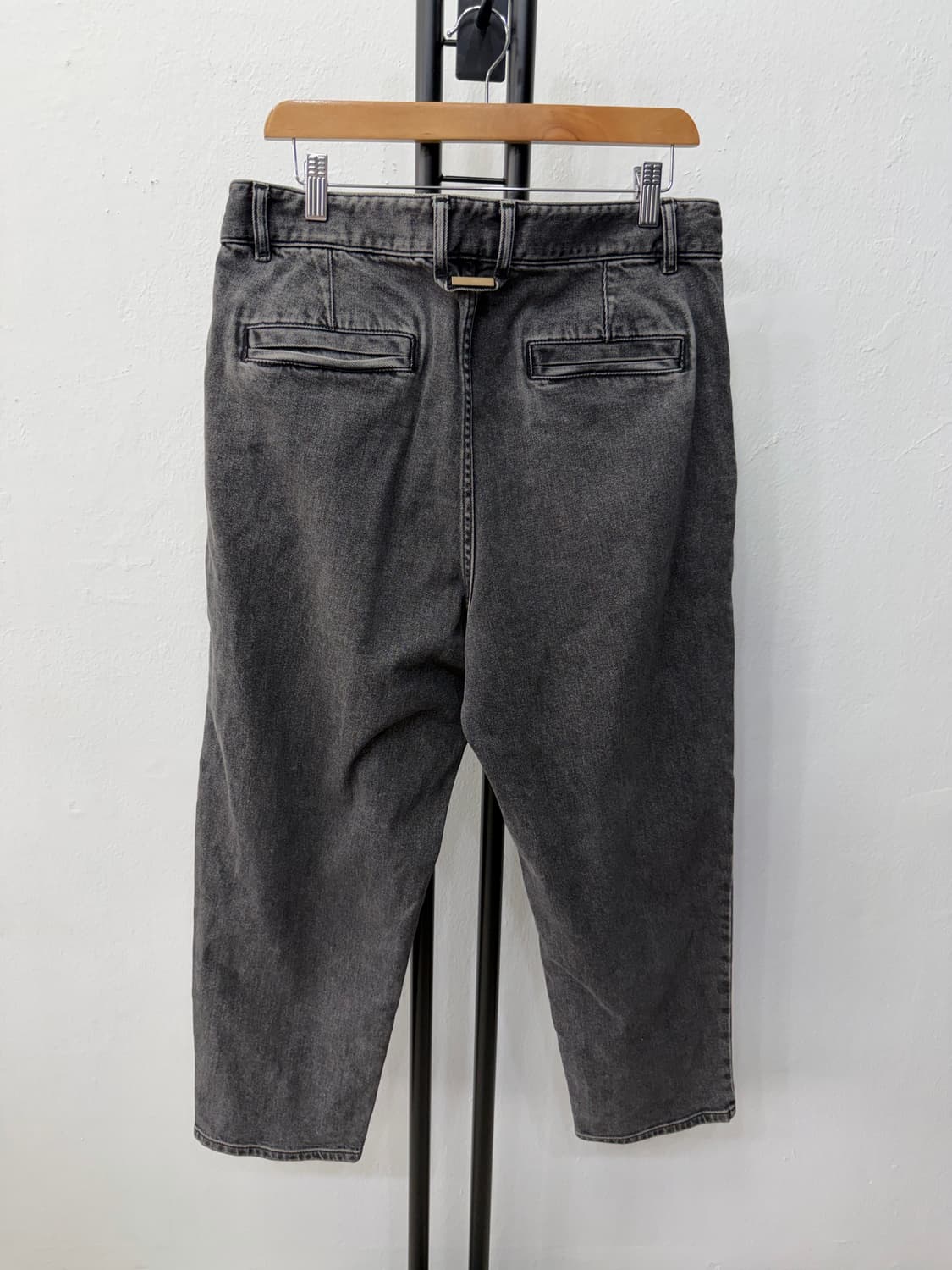 정품) 시스템옴므 한섬 22ss 캐주얼핏 데님 와이드 흑청팬츠 88(34 상품이미지4