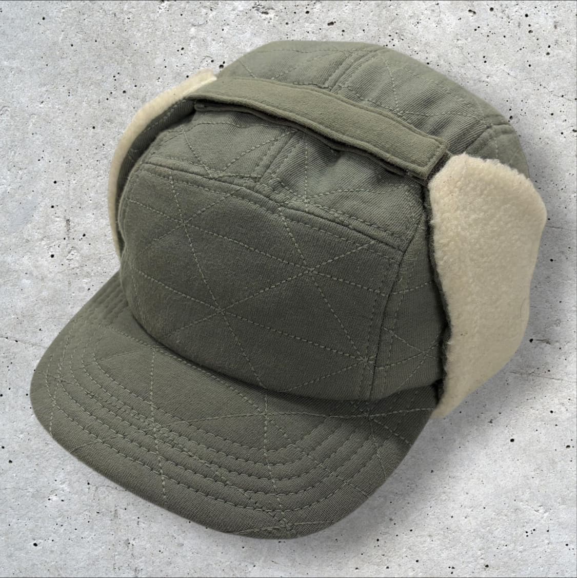 라코스테 귀덮개 퀼팅캡 모자 카키 상품이미지1