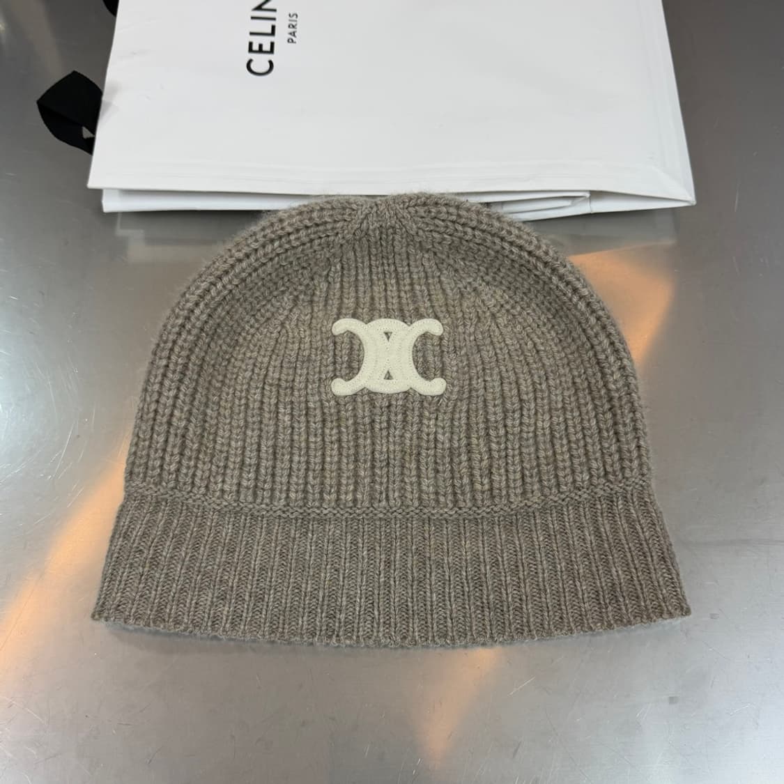 [리오브] 셀린느 트리오페 심리스 캐시미어 니트 비니 상품이미지2