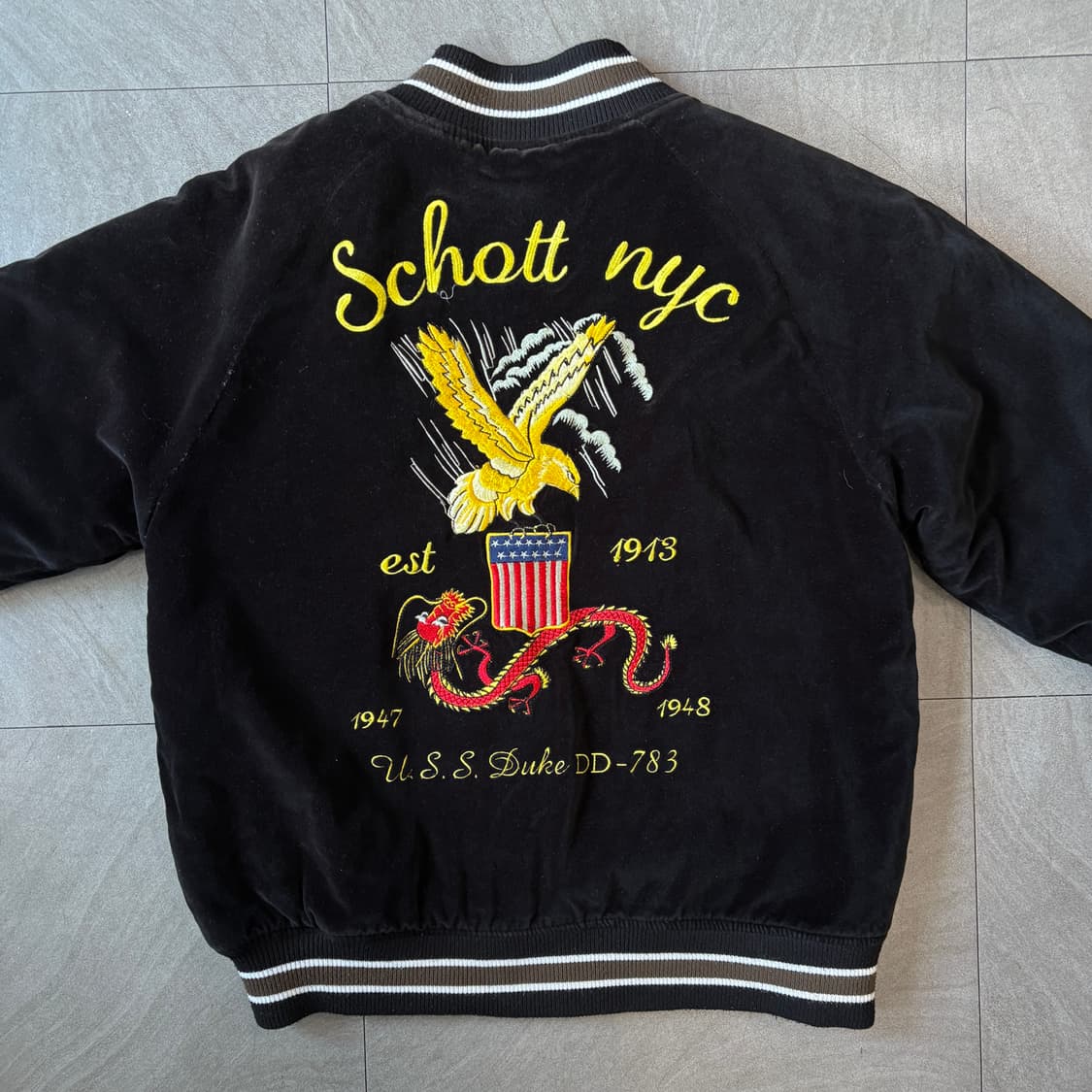 쇼트 NYC 수베니어 벨벳 스카잔 자켓 상품이미지7