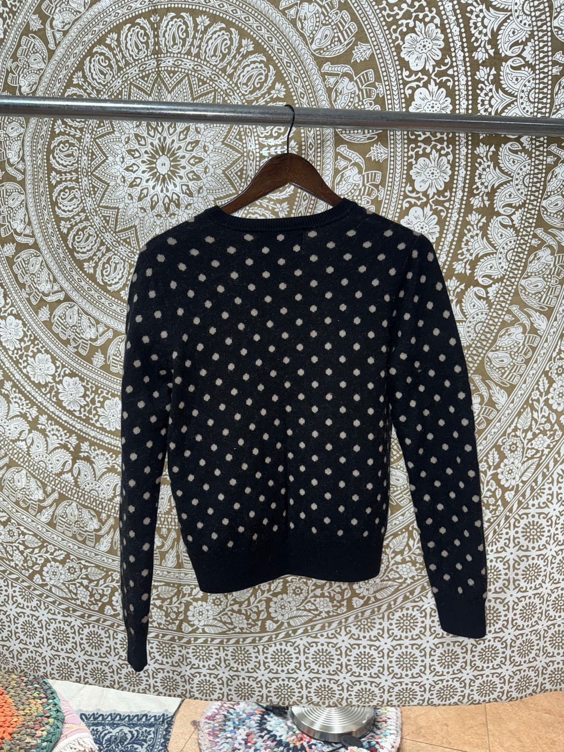 칼라거펠트 여성 도트 니트 가디건  상품이미지4