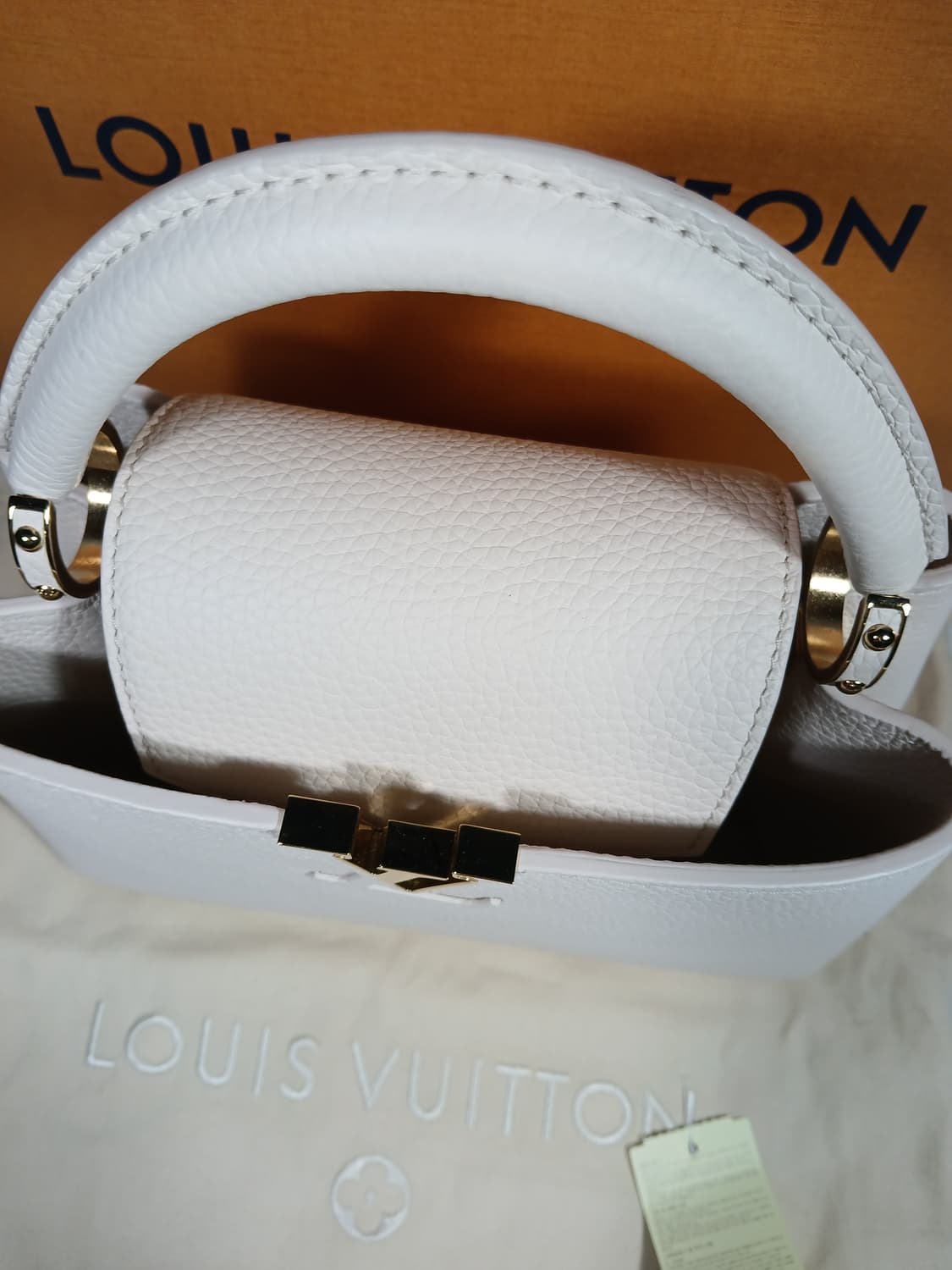 루이비통 카퓌신BB 토트백 쿼르츠 M25087 상품이미지7