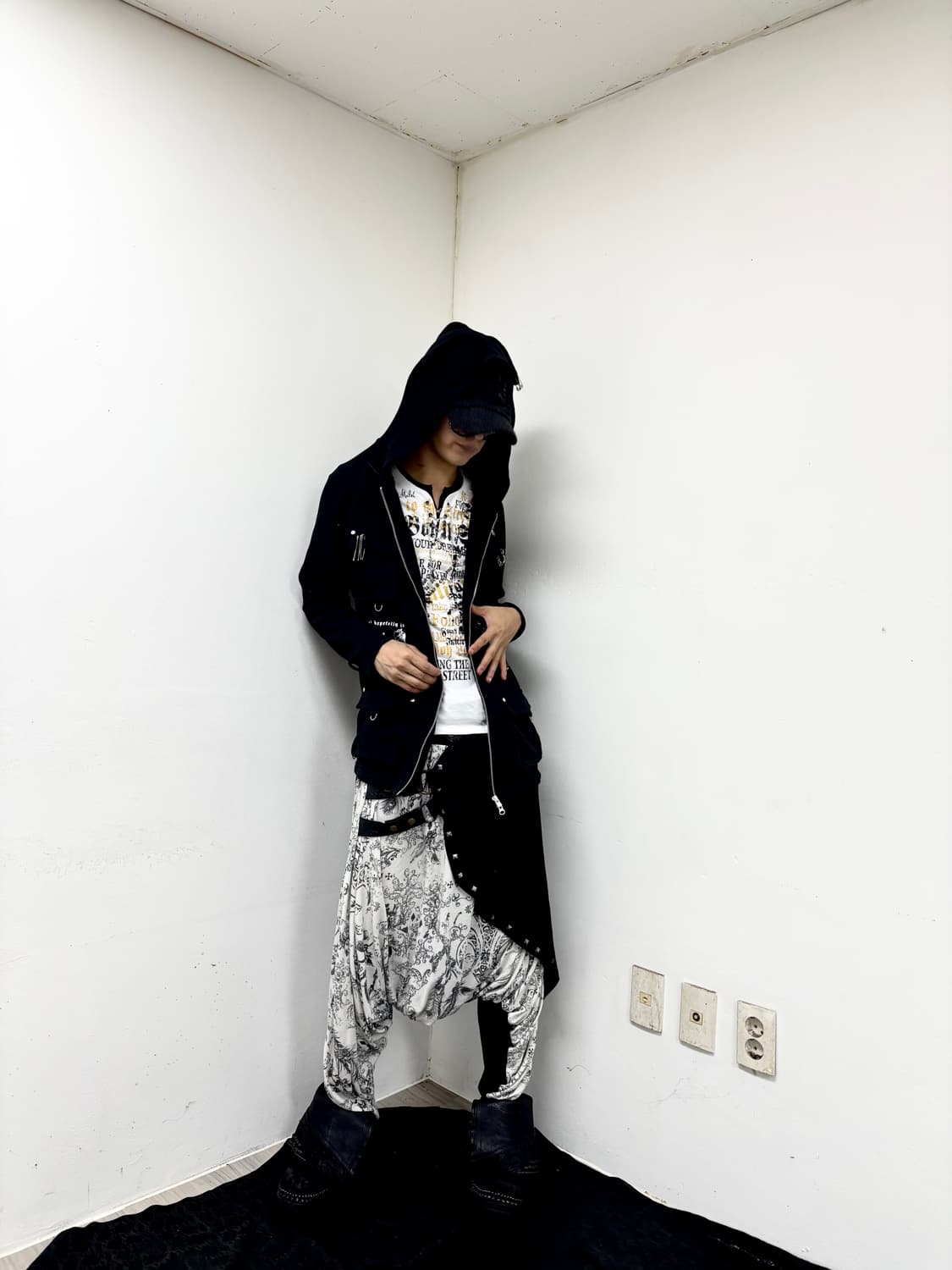 “BAD BOY” 00’s Eyelet Chain Glitter Prin 상품이미지8