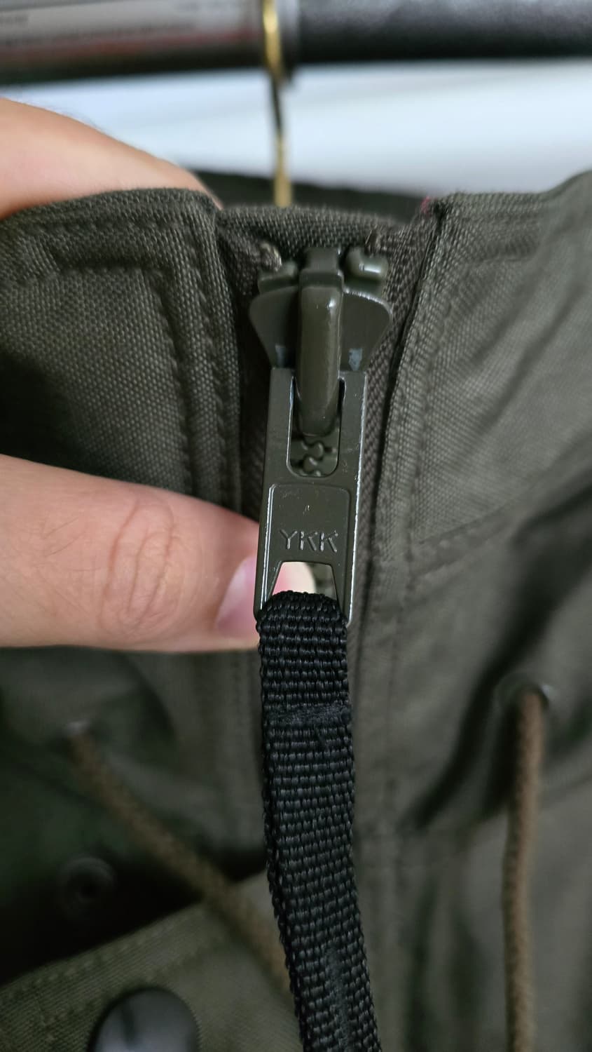 초레어) SCHOTT 쇼트 패딩 M 싸이즈 판매 합니다. 상품이미지5