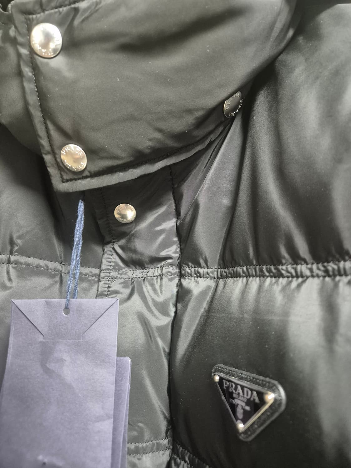 프라다 남성 구스다운 삼각로고 후드탈부착 점퍼패딩 SGH070(새제품) 상품이미지2