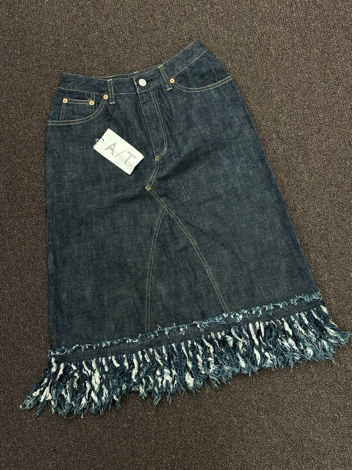 M)A/T 빈티지 프레이 디테일 데님 미디 스커트 상품이미지1