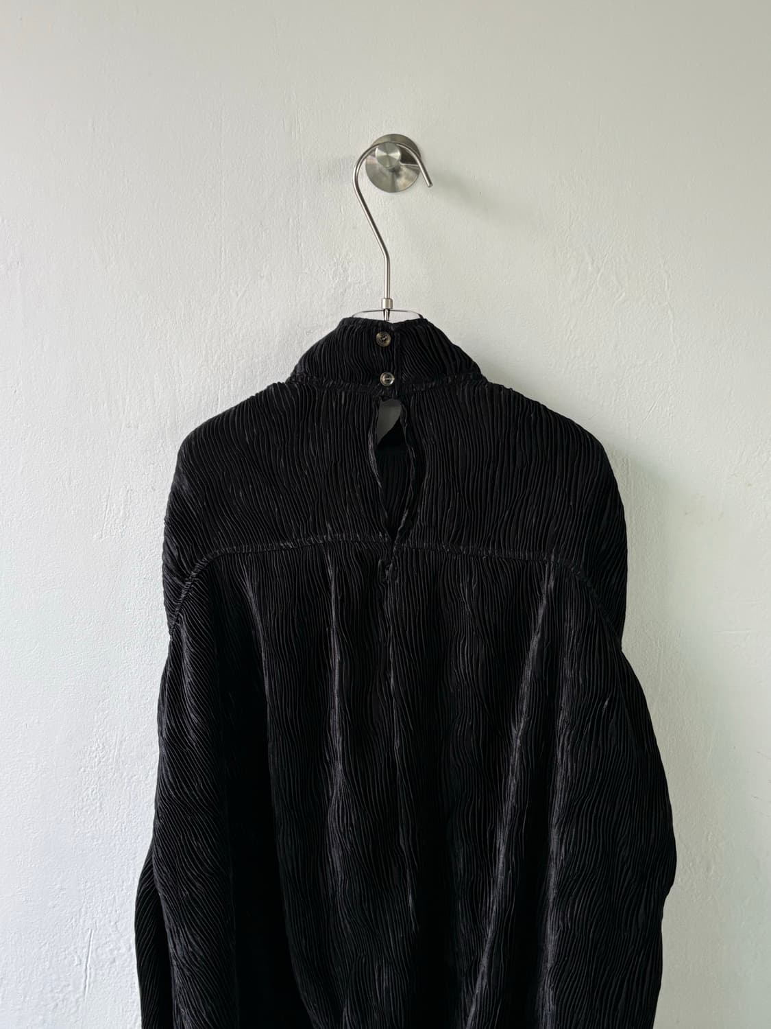 가니 플리츠 하이넥 셔츠 상품이미지7