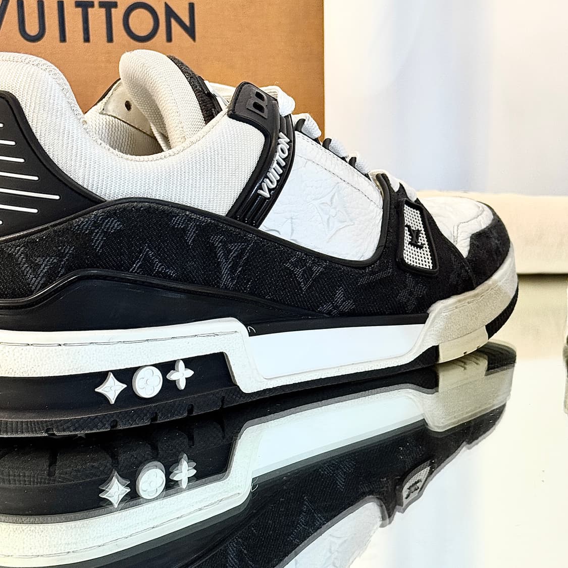 (7.5) 루이비통 LV 트레이너 스니커즈 모노그램 데님 범고래 상품이미지6